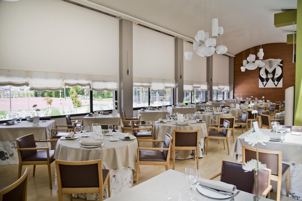 Hq La Galeria Hotel Burgos Luaran gambar