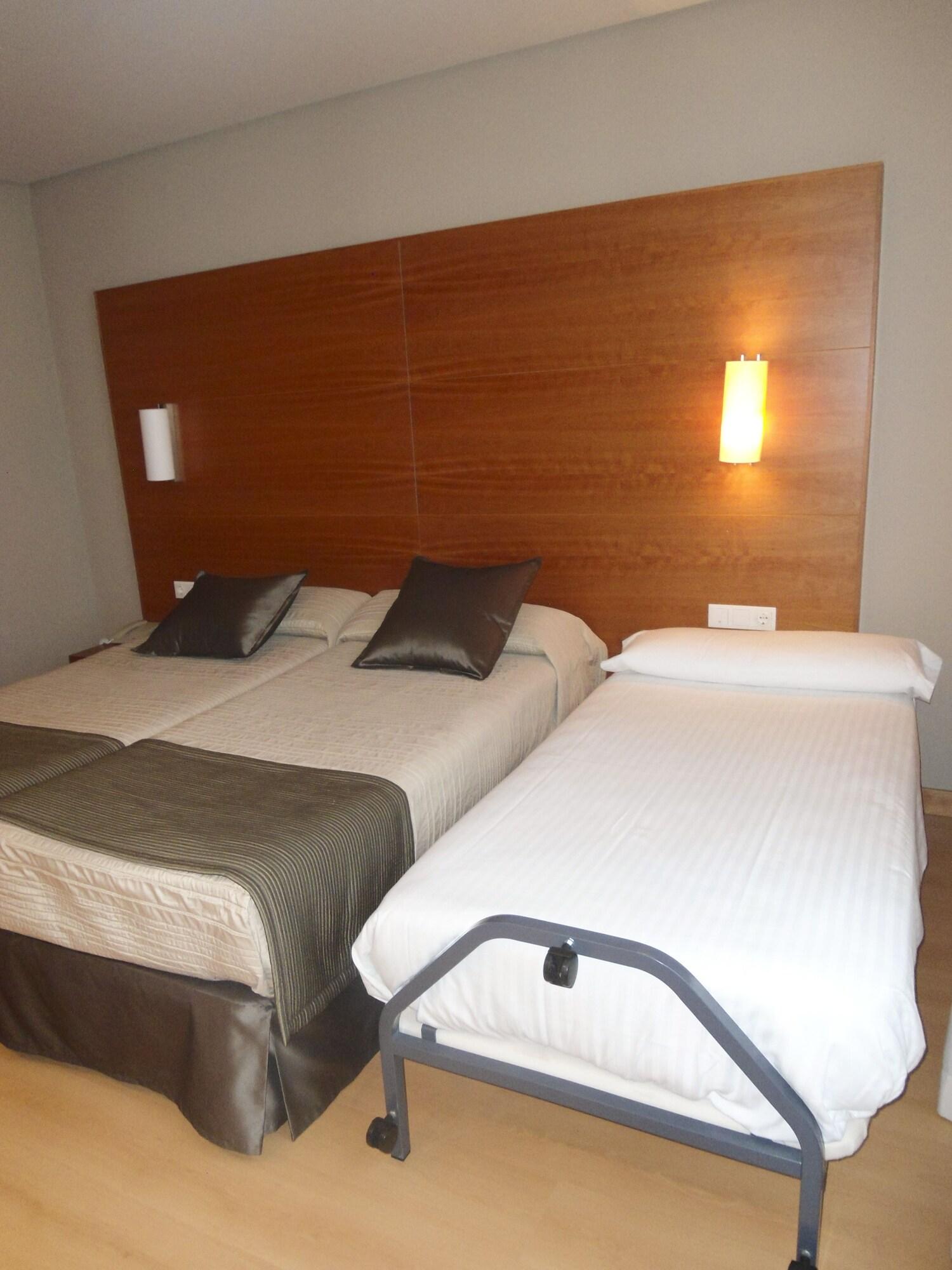 Hq La Galeria Hotel Burgos Luaran gambar