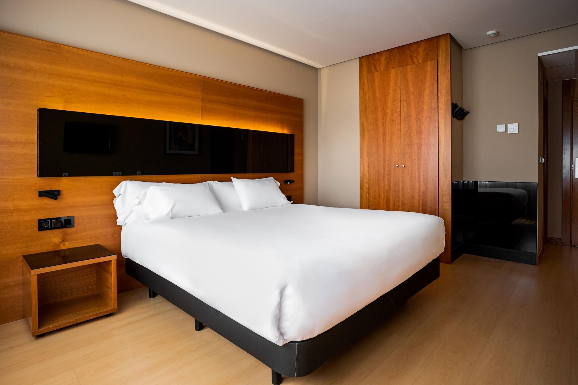 Hq La Galeria Hotel Burgos Luaran gambar